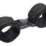 24595-naughty-toys-hookloop-fastener-nylon-wrist-restraints-3