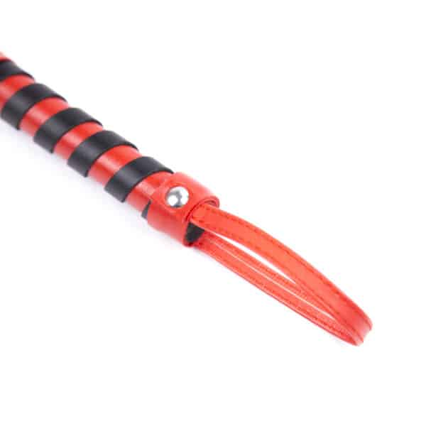 naughty-toys-cat-o-fifteen-red-tails-leather-flogger-whip-45-cm-Larnaca-sexshop naughty-toys-cat-o-fifteen-red-tails-leather-flogger-whip-45-cm-Larnaca-sexshop