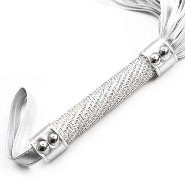 white-bdsm-bondage-flogger-with-diamond-handle-55-cm-sexshop-Larnaca white-bdsm-bondage-flogger-with-diamond-handle-55-cm-sexshop-Larnaca