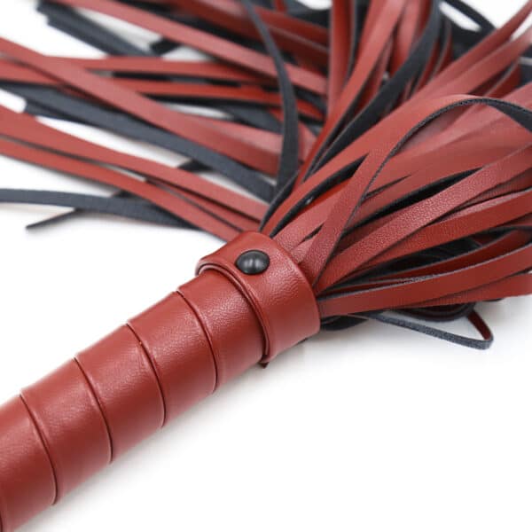 naughty-toys_red-and-black-tails-leather-flogger-whip-39-cm-sexshop-larnaca naughty-toys_red-and-black-tails-leather-flogger-whip-39-cm-sexshop-larnaca