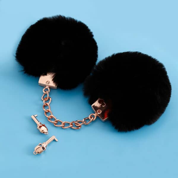 23001-naughty-toys-gold-plated-heavy-handcuffs-with-black-fur-sex-shop-limassol 23001-naughty-toys-gold-plated-heavy-handcuffs-with-black-fur-sex-shop-limassol