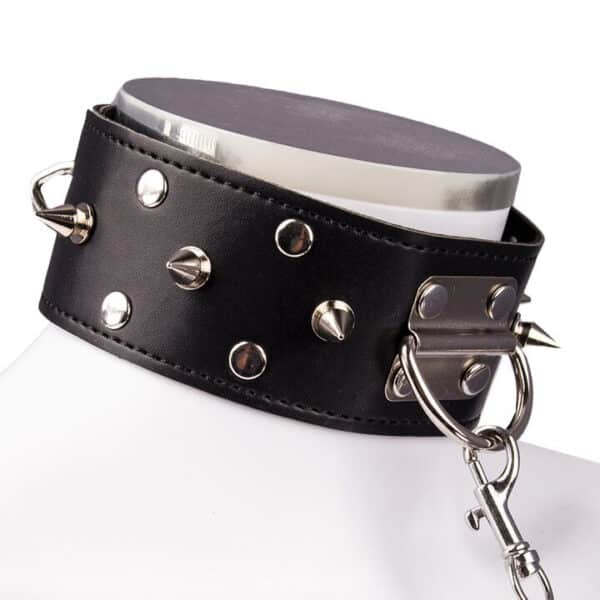 naughty-toys-black-leather-spiked-collar-with-leash-sexshop-limassol naughty-toys-black-leather-spiked-collar-with-leash-sexshop-limassol
