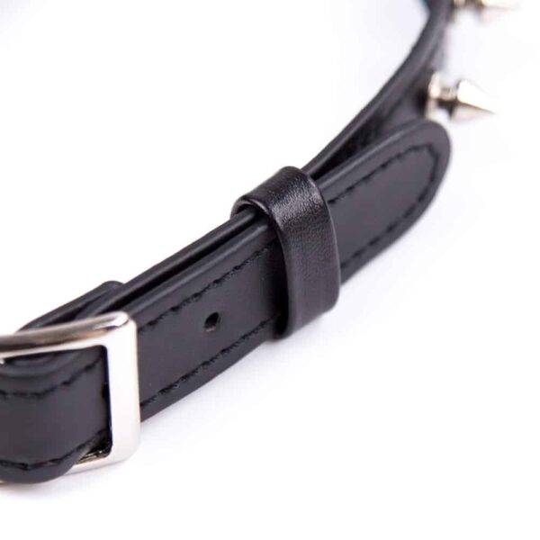 16215-adjustable-leather-neck-collar-choker-with-metal-spikes-sexshop-Omonias