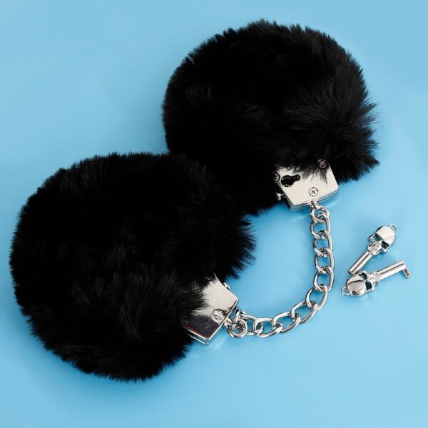22995-naughty-toys-silver-plated-heavy-handcuffs-with-black-furry-Love-Shop-Limassol 22995-naughty-toys-silver-plated-heavy-handcuffs-with-black-furry-Love-Shop-Limassol