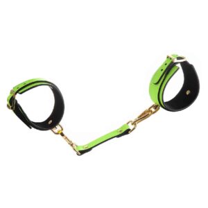 EK-251701255-toyboy-glow-in-the-dark-handcuffs-loveshop