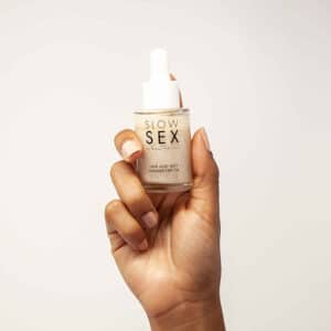 bijoux-indiscrets-slow-sex-and-skin-shimmer-dry-oil-sexshop-cy